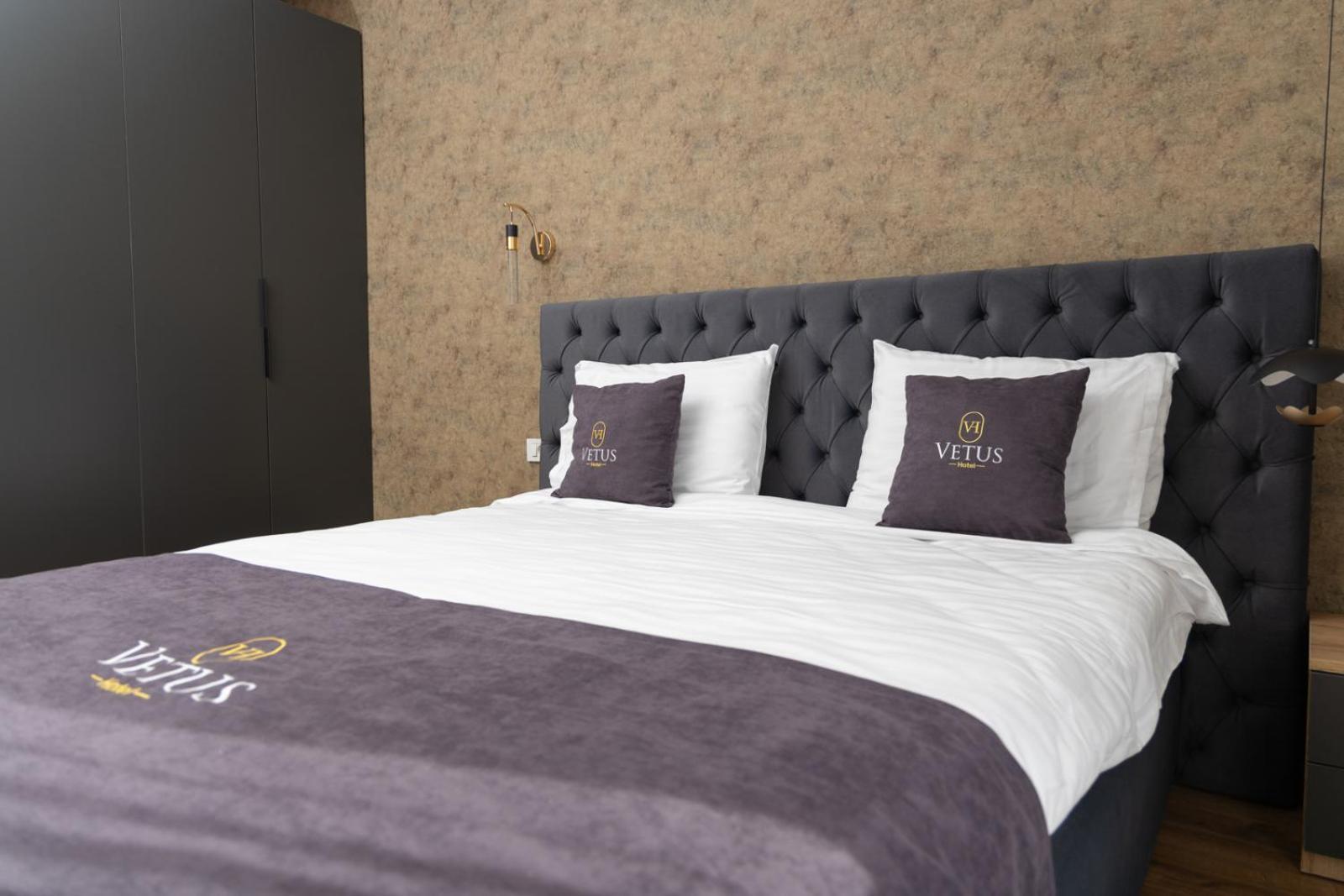 Vetus Hotel プリシュティナ エクステリア 写真