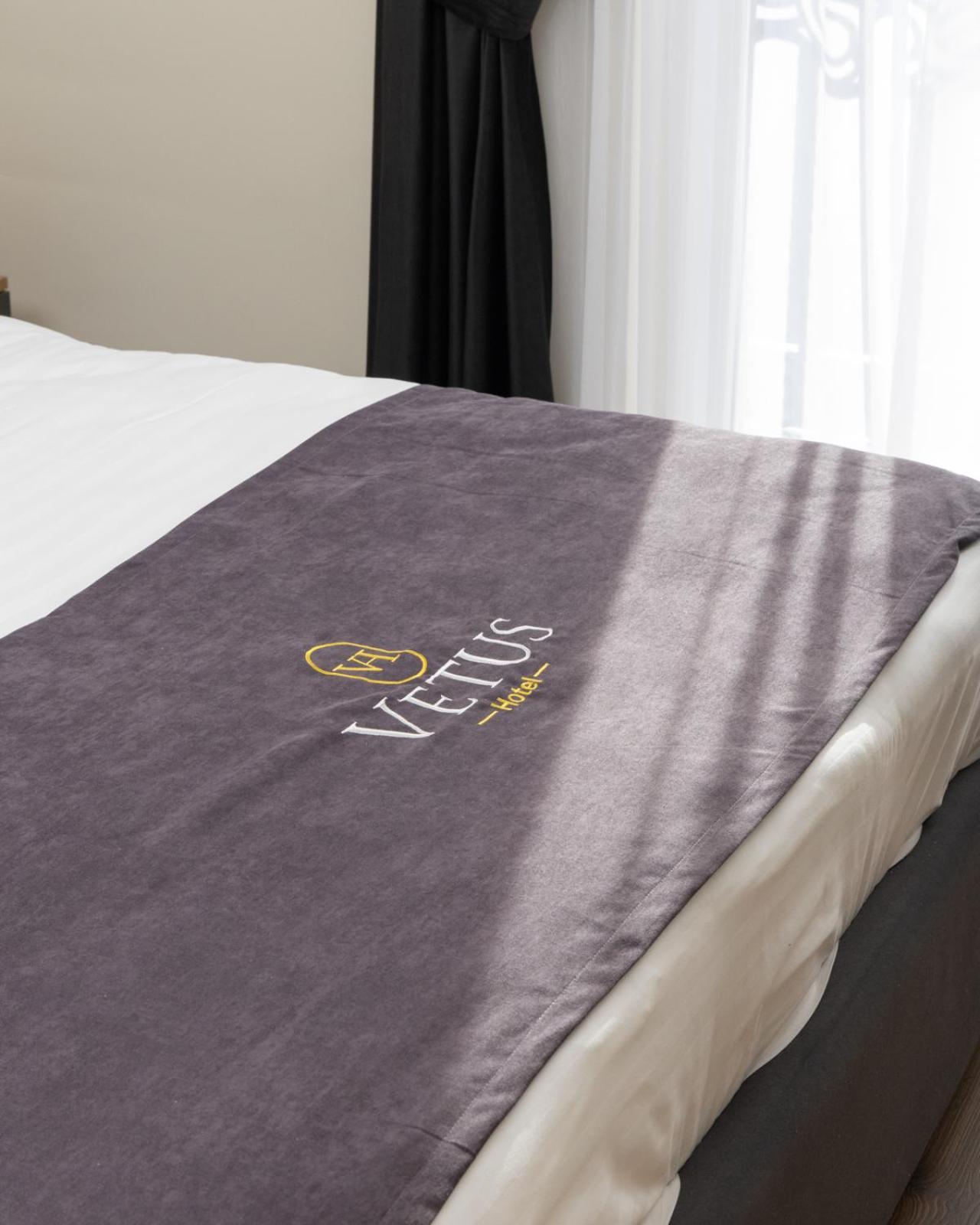 Vetus Hotel プリシュティナ エクステリア 写真